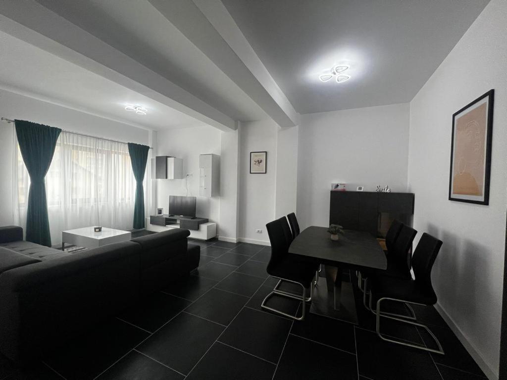 Luxury Cozy Apartments Suceava Eksteriør billede
